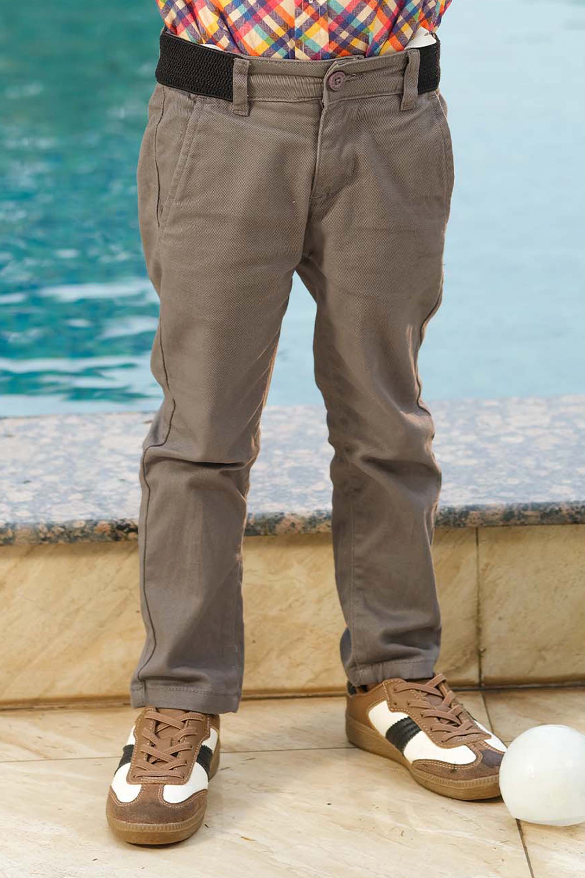 Contrasting Chino
