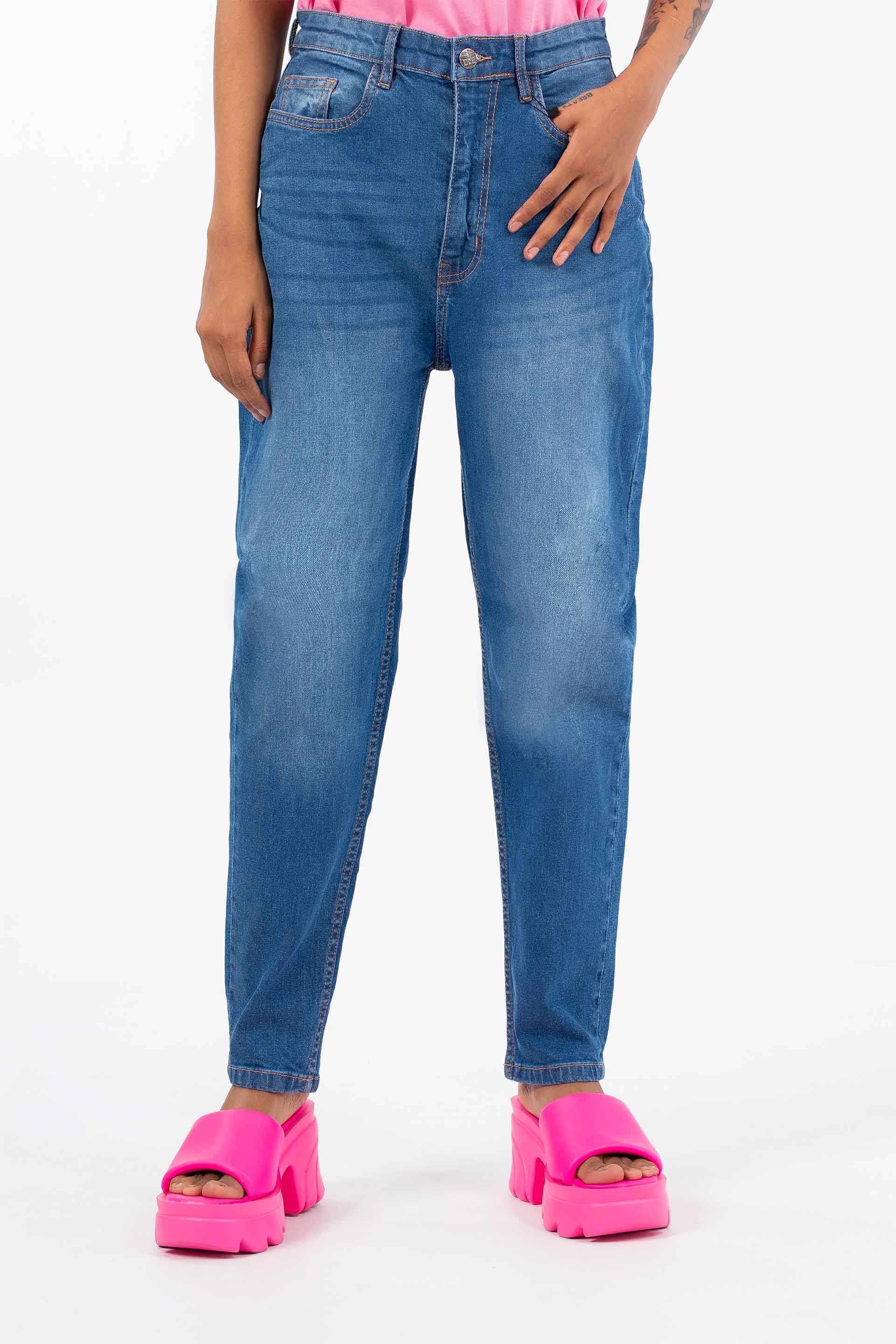 Mom Fit Jeans - Image 2